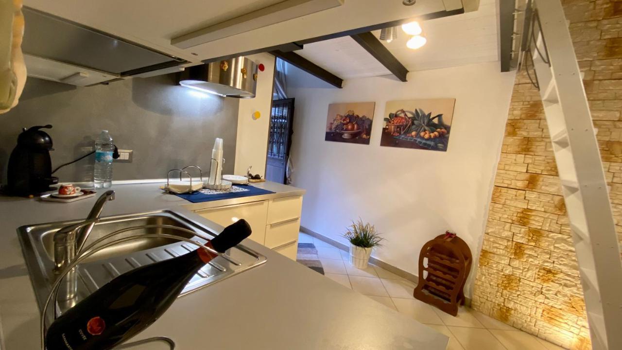 Zeus Charming Apartment Syracuse Buitenkant foto